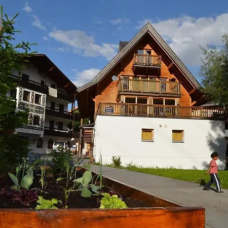 Schlosskopf By Chatel Reizen Sankt Anton am Arlberg