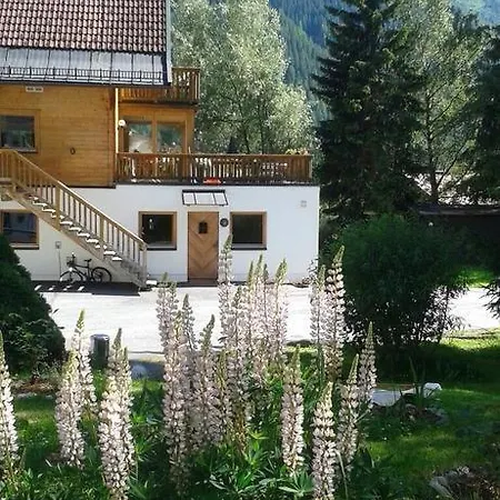 Schlosskopf By Chatel Reizen Herberg Sankt Anton am Arlberg